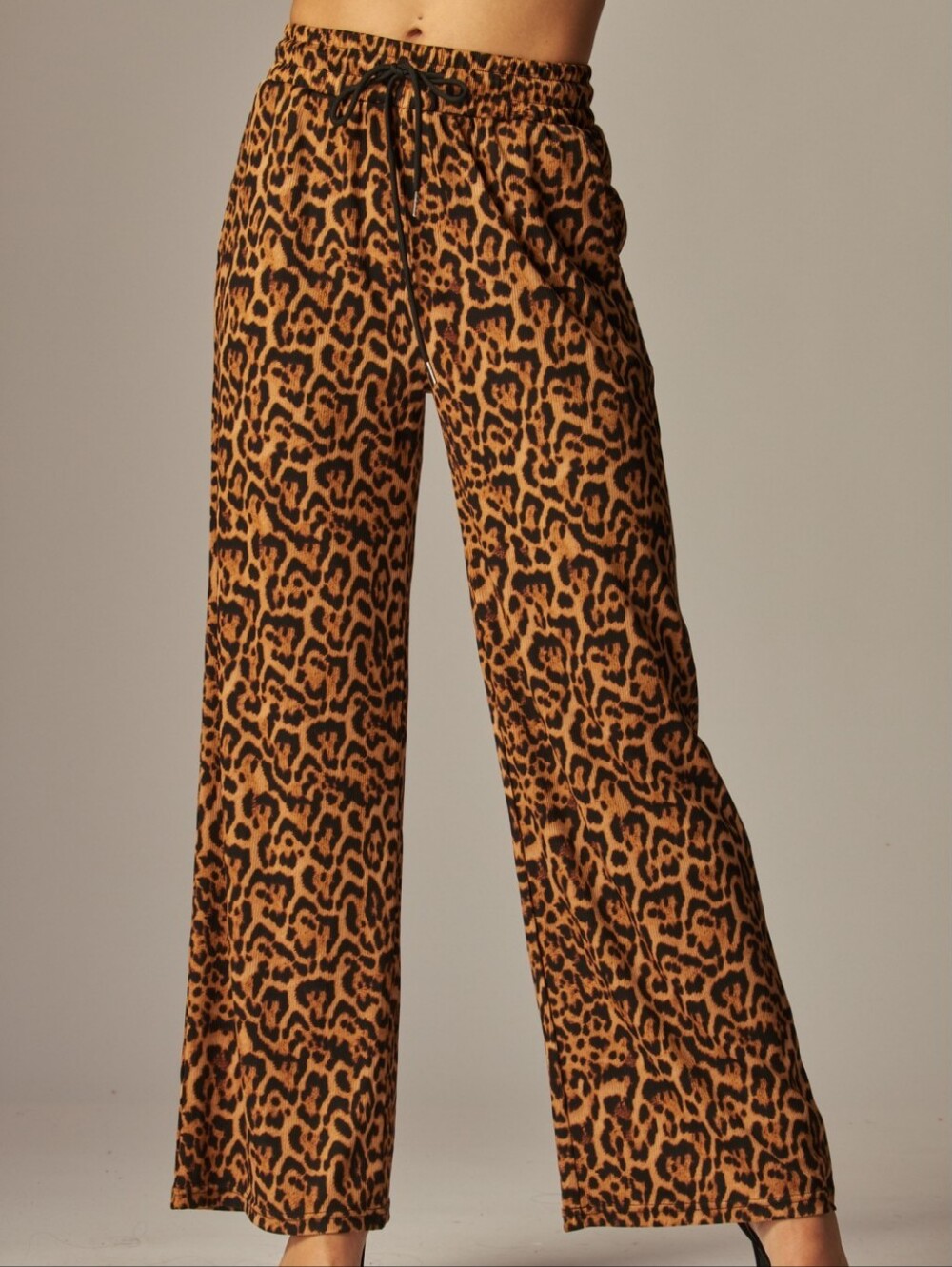 Leopard Stretchy Ribbed Drawstring Pants - Picture 2 of 7